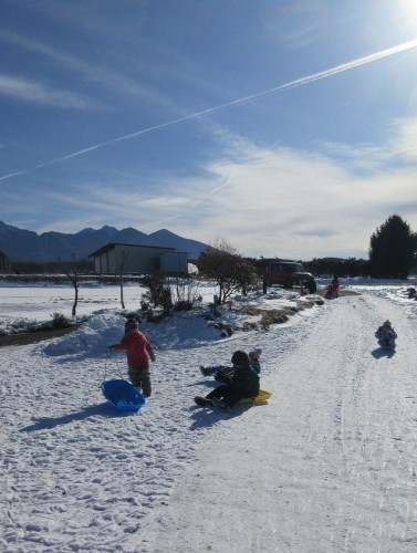 ����V�с�